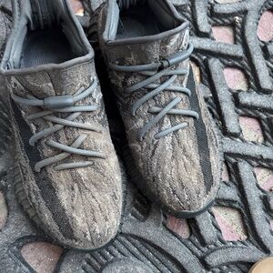 Easy Spirit Gray and Black Sneakers